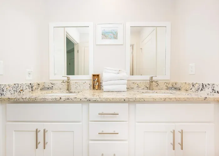 Apartment Sea Glass 305
