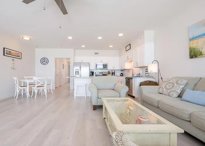Apartment Sea Glass 305 *